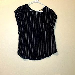 Black dotted top